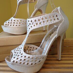 Bonnibel Marlyn Open Toe Stilleto High Heel Shoes Silver Women’s Size 7